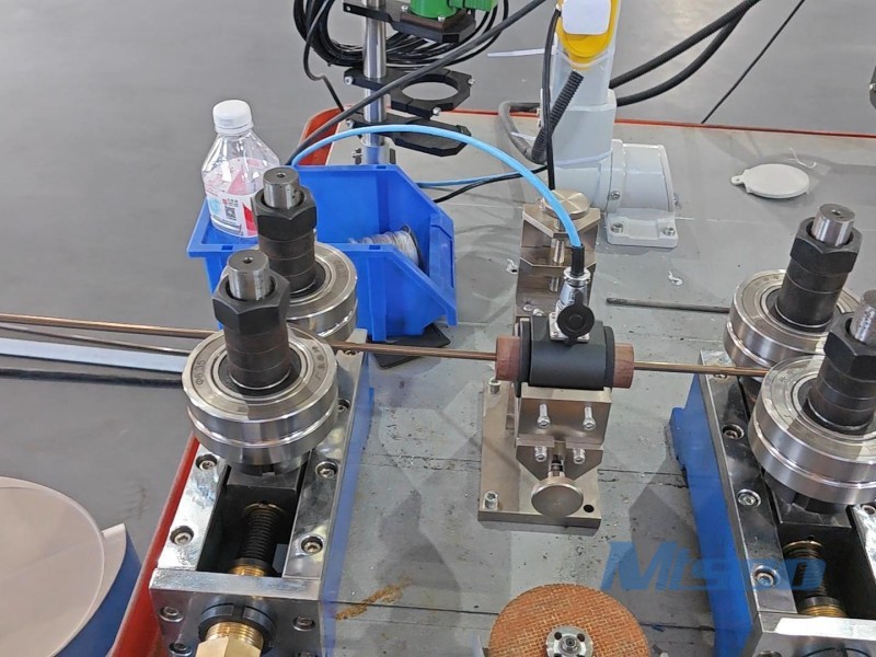 Tuber&iacute;a enrollada soldada 在线涡流探伤.jpg