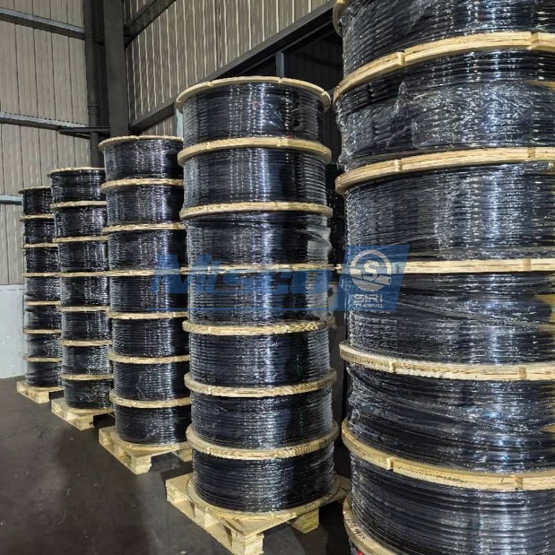 Tubo de acero inoxidable + recubierto de PVC.